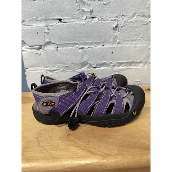 KEEN Kids Sandals Size‎ 5 Purple Waterproof Sport Hiking - Picture 3 of 6